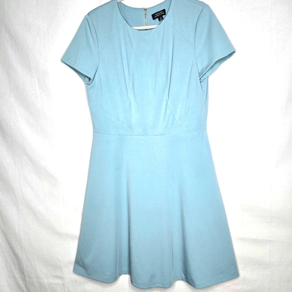 Tahari Capped Sleeve Dress. Aqua Blue Size 12 - Picture 2 of 15
